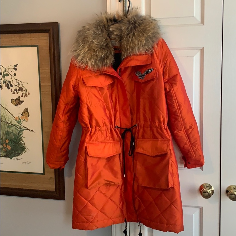 Stunning warm Nicole Miller coat w/real fox collar